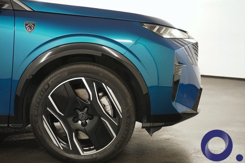 Bilde 2 av Peugeot E-5008 GT, Tilhengerfeste, massasje, godt utstyrt!