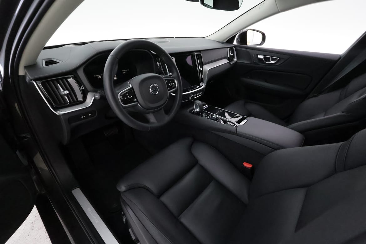 Volvo V60 2023 - miniatyr 10