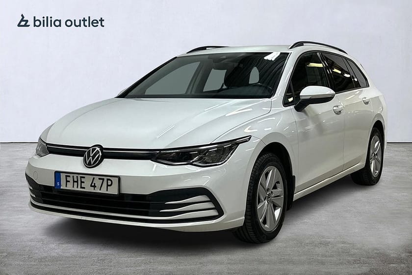 Bild 1 av Volkswagen Golf Sportscombi 1.5 eTSI DSG 131hk Cockpit Drag Backkamera