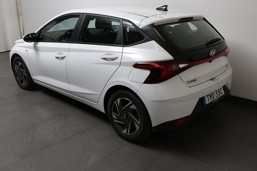 Bild 5 av Hyundai i20 1,0 T-GDI 100hk Essential Aut Kamera Motorvärmare