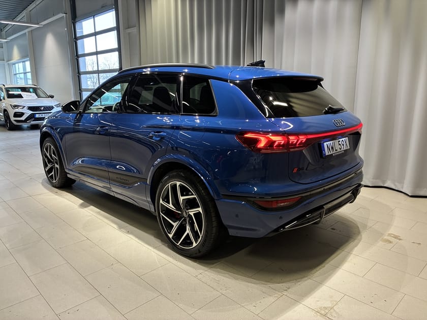 Bild 3 av Audi Q6 e-tron quattro S-line *extra utr. för 324000 kr