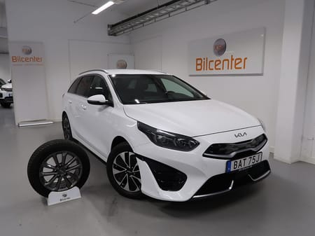Kia Ceed Sportswagon Plug-in Hybrid SW Advance V-Däck ingår Drag-Kamera-Navi
