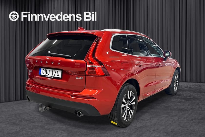 Bild 3 av Volvo XC60 B4 AWD Diesel Mom Adv *Drag/S&V-hjul/Nav/Voc*