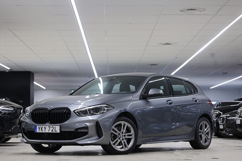 Bild 3 av BMW 118i 136hk M Sport Shadow PDC CarPlay Navi