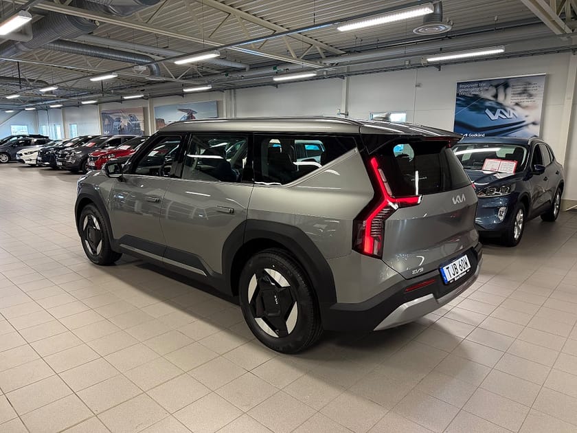 Bild 2 av Kia EV9 RWD Standard 76 kWh 218hk GODKÄND
