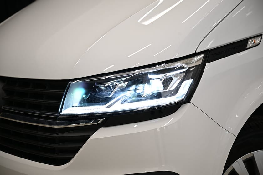 Bild 3 av Volkswagen Transporter DSG 150HK Nedlackad|LED|Drag|Värmare|EnÄgare|Leasbar