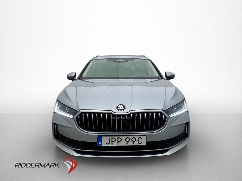 Bild 2 av Škoda Superb iV Kombi Skoda 204hk MOMS L&K Drag Pano 360° HuD