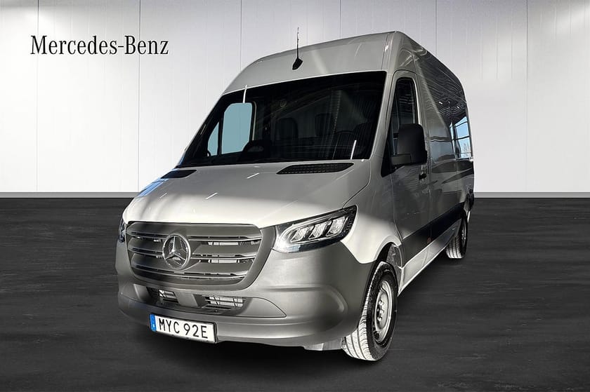 Bild 1 av Mercedes-Benz Sprinter 317 CDI RWD Panel Van Skåp A2 PRO auto värmare drag lagerbil omg leverans
