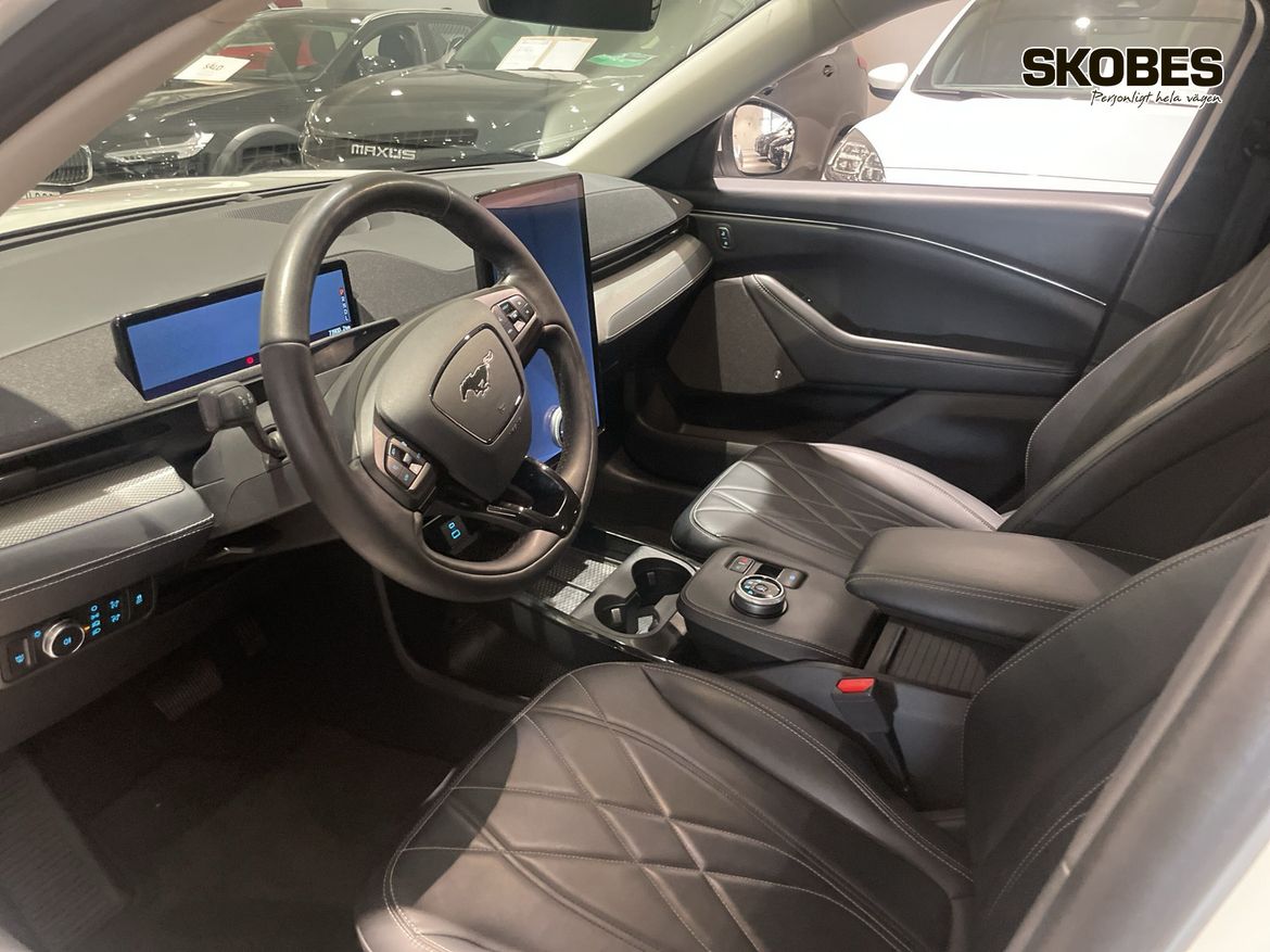 Ford Mustang Mach-E Long Range, 294hp, 2021