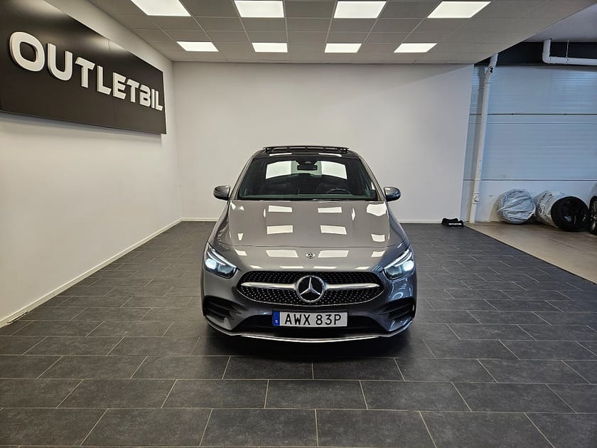 Bild 4 av Mercedes-Benz B 180 AMG 136hk Panorama Navi Backkamera Drag