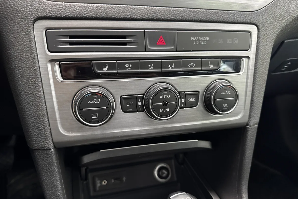 picture of a car