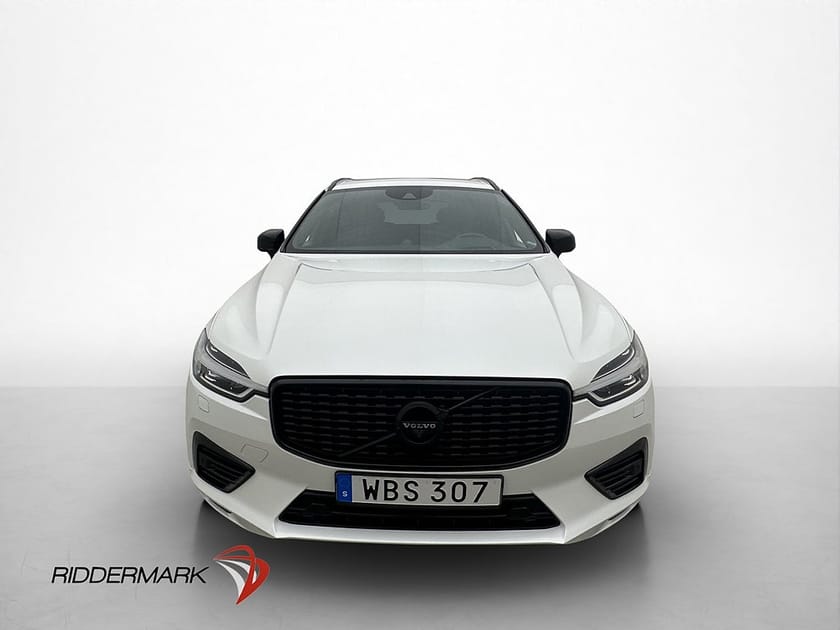 Bild 2 av Volvo XC60 T8 AWD R-Design Pano B&W HUD VOC Värm Kamera Drag