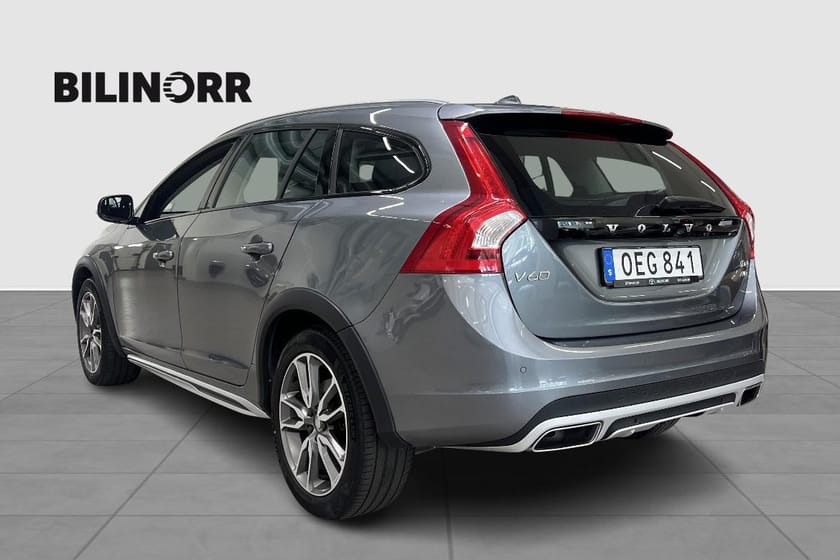 Bild 2 av Volvo V60 Cross Country Vhjul, Drag