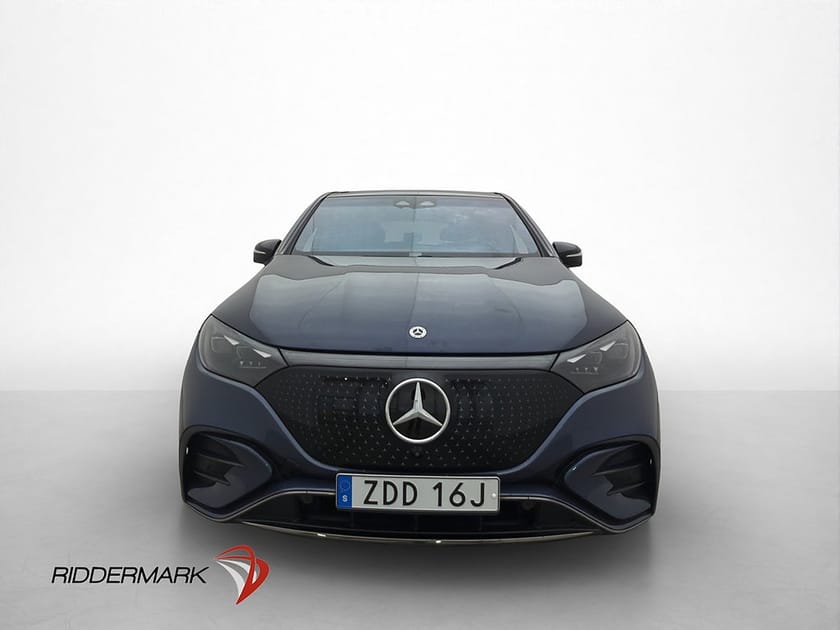 Bild 3 av Mercedes-Benz EQE SUV 500 4MATIC 4M AMG Night Pano Luft Burm Drag
