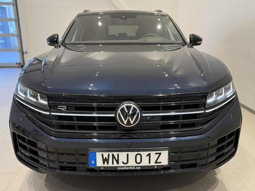 Bild 3 av Volkswagen Touareg R eHybrid 3.0 TSI E-HYBRID Drag 360-Kam HuD