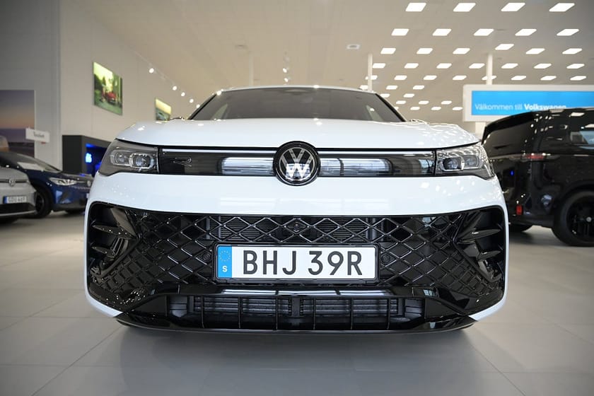 Bild 3 av Volkswagen Tiguan 2.0 TDI 4M R-Line FULLUTRUSTAD **VW Choice**