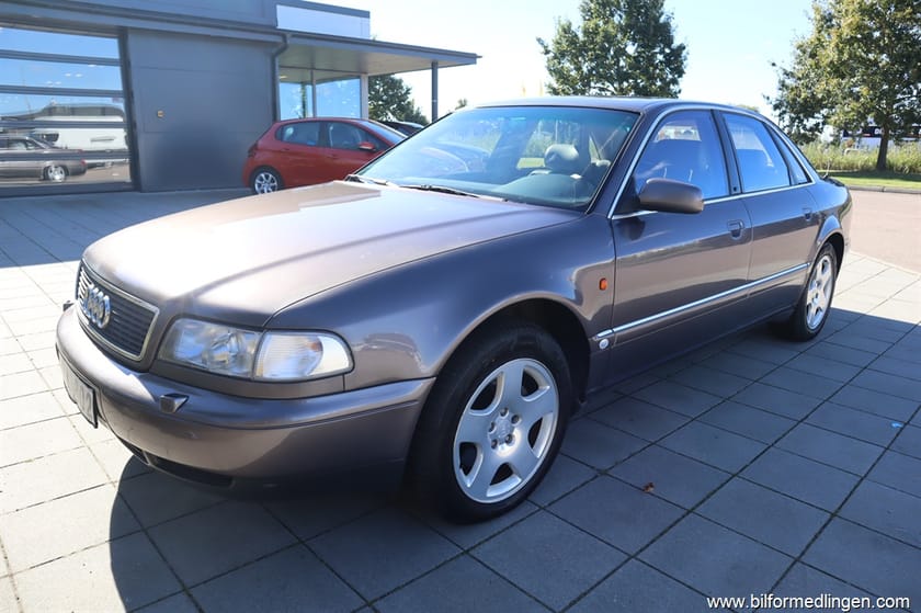 Bild 2 av Audi A8 299hk Aut Skinn Svensksåld