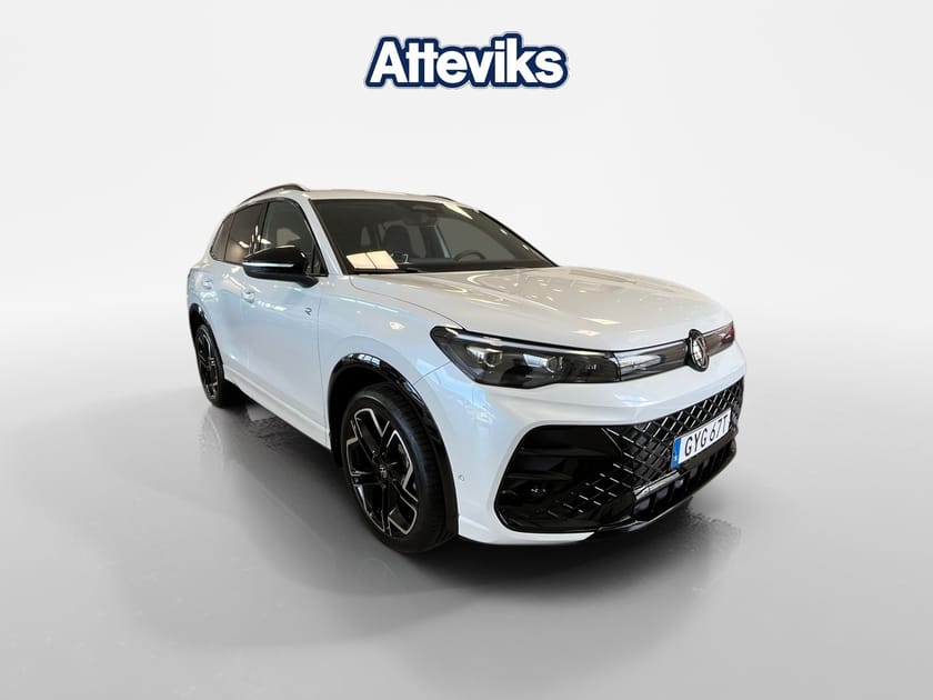 Bild 1 av Volkswagen Tiguan eHybrid R-Line 1.5 272hk *Panoramaglastak/Keyless*