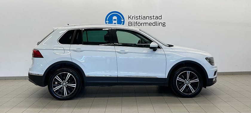 Bild 4 av Volkswagen Tiguan 2.0 TDI Aut GT Exectutive, Dragpaket, Cockpit, Värmare