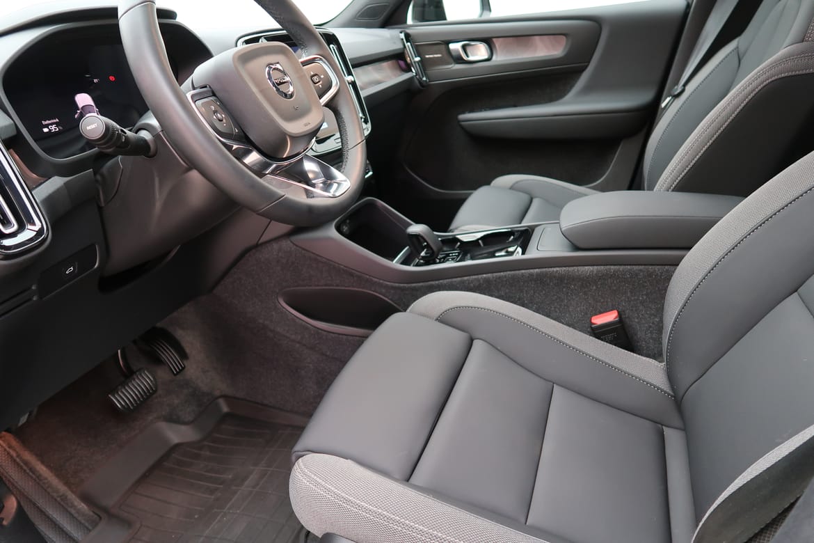 Volvo EX40 2025 - miniatyr 4