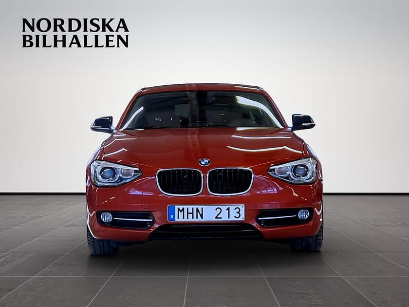 Bild 2 av BMW 118d 5-dörrars Steptronic Sport line Nyservad P-sensor