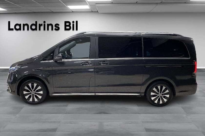 Bild 4 av Mercedes-Benz V 300d 4MATIC 3.2t AMG Värmare Burmester MOMS Drag