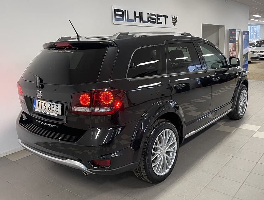 Bild 4 av Fiat Freemont 2.0 4x4 AUT 7-SITS LÄDER NY KAMREM B-KAMERA