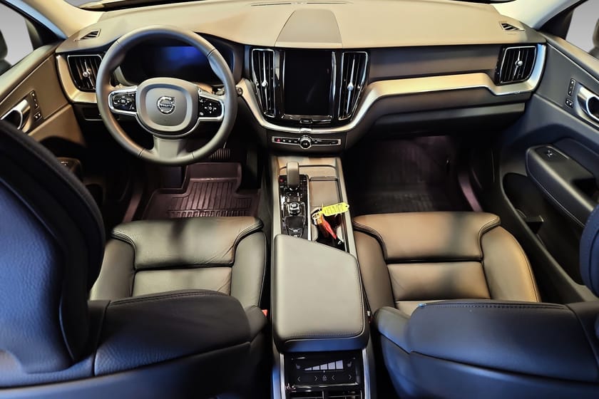 Bild 5 av Volvo XC60 B4 AWD Diesel Plus Dark