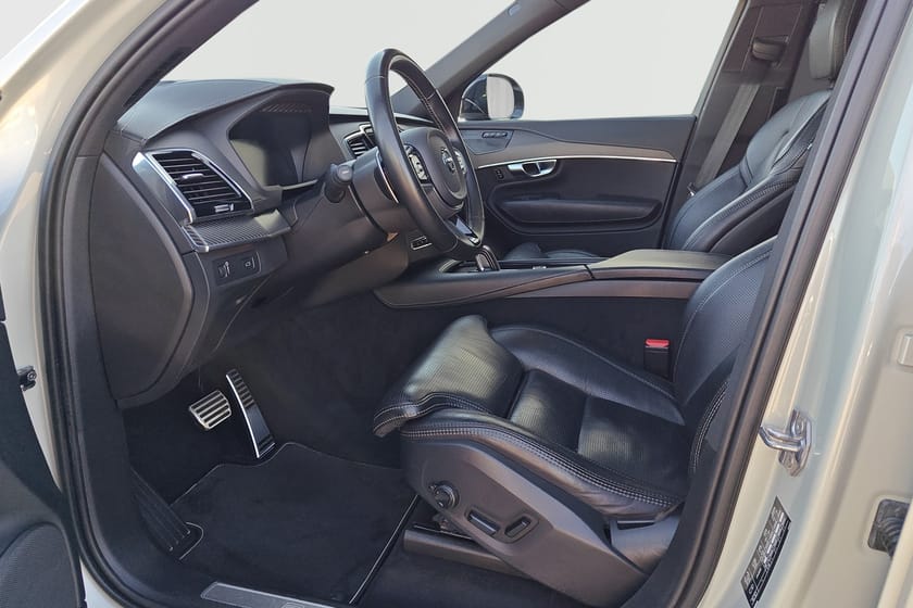 Bild 4 av Volvo XC90 7-seater B5 AWD Diesel R-Design 7-säten