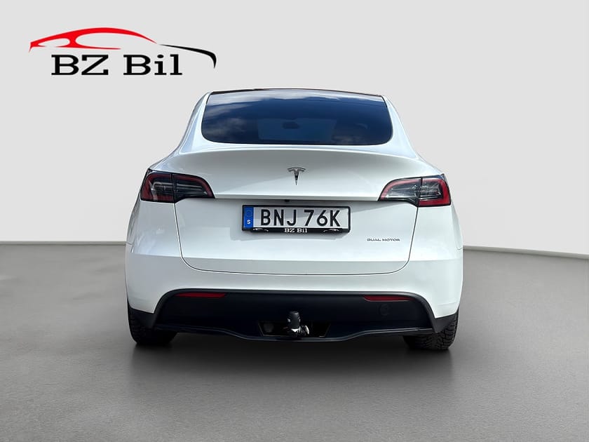 Bild 4 av Tesla Model Y Long Range AWD Autopilot Pano Drag Moms