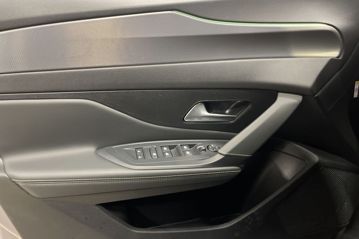 Peugeot 308 2023 - miniatyr 16