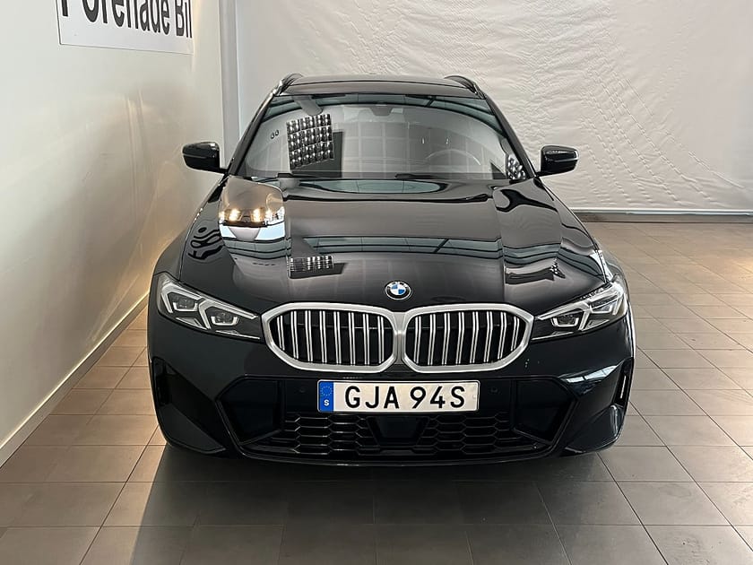 Bild 2 av BMW 320d xDrive Touring 4,95% ränta M-Sport AdaptivFarthållare