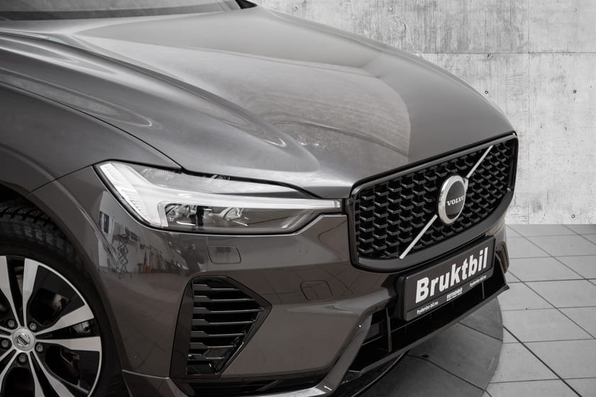 Bilde 2 av Volvo XC60 Recharge T6 Plus Dark SEMI.EL.HF|H&K|PANO