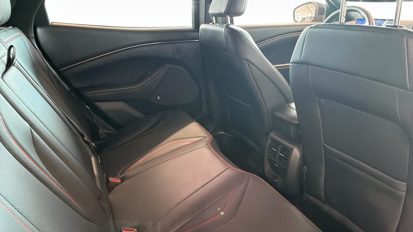 Bild 5 av Ford Mustang Mach-E Standard Range AWD SR 400KM / Teknikpaket / Årsskatt 360Kr