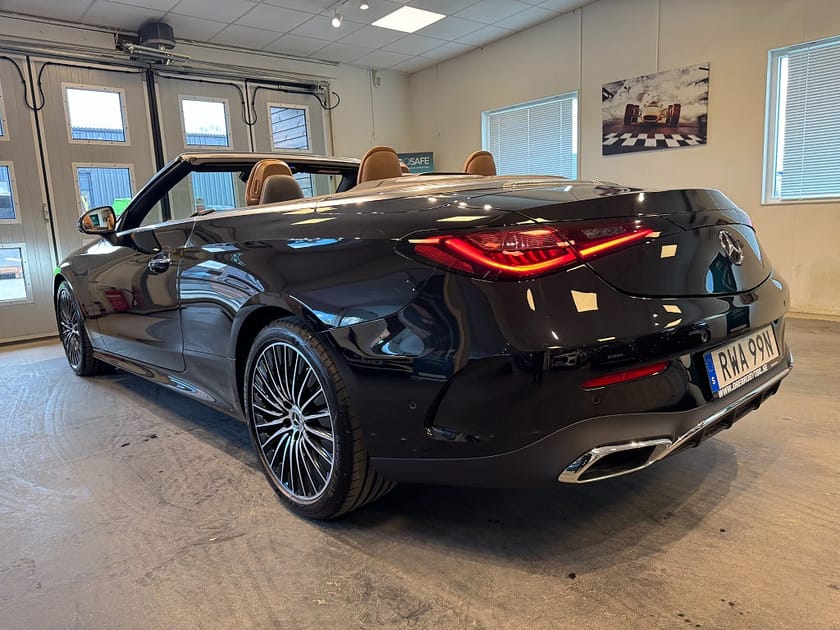 Bild 3 av Mercedes-Benz CLE 300 4MATIC Cabriolet 9G-Tronic AMG Premium Plus SE SPEC