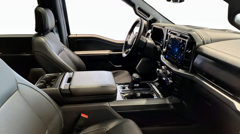 Bild 3 av Ford F-150 SuperCrew LARIAT BLACK EDITION 5.0L V8 DEMO *DEMOBIL*Flaklock ingår*