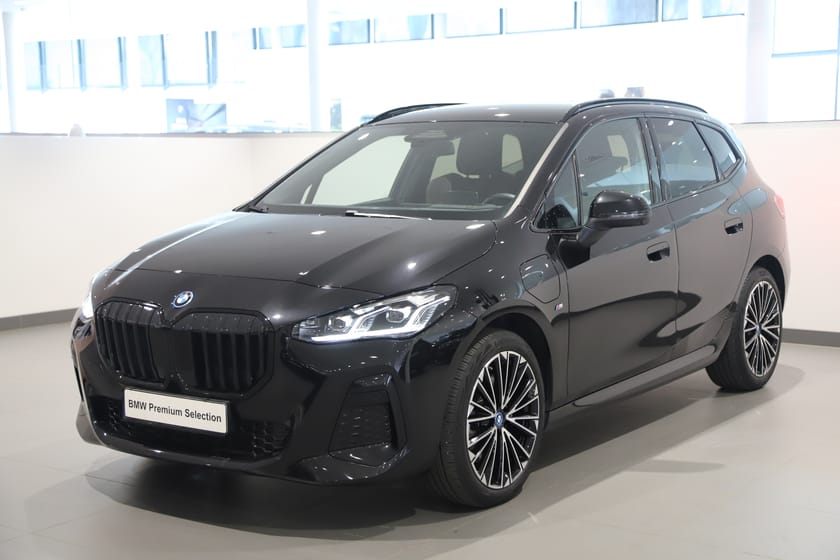 Bild 1 av BMW 230e xDrive Active Tourer M Sport / Innovation / Nypris 737"