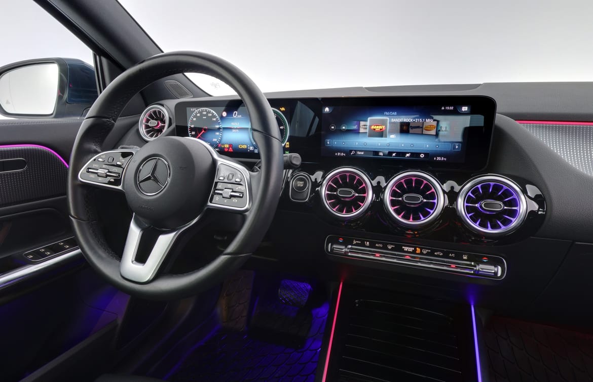 Mercedes-Benz EQA 2022 - miniatyr 8