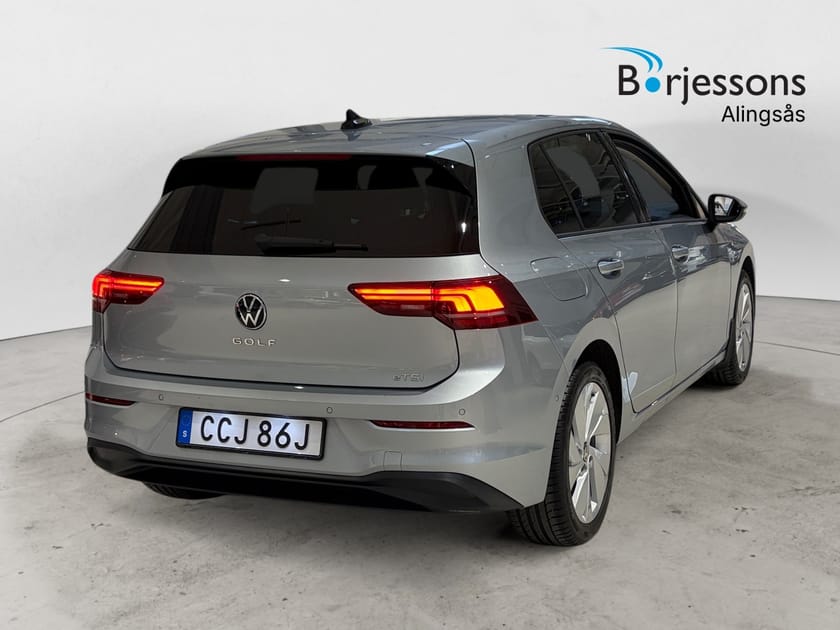 Bild 3 av Volkswagen Golf Life eTSI 150hk Värmare/Backkamera/Keyless