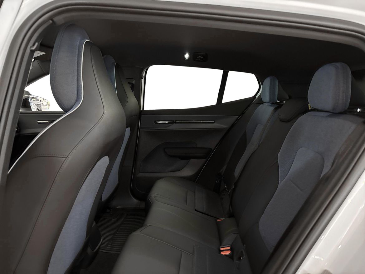 Volvo EX30 2026 - miniatyr 7