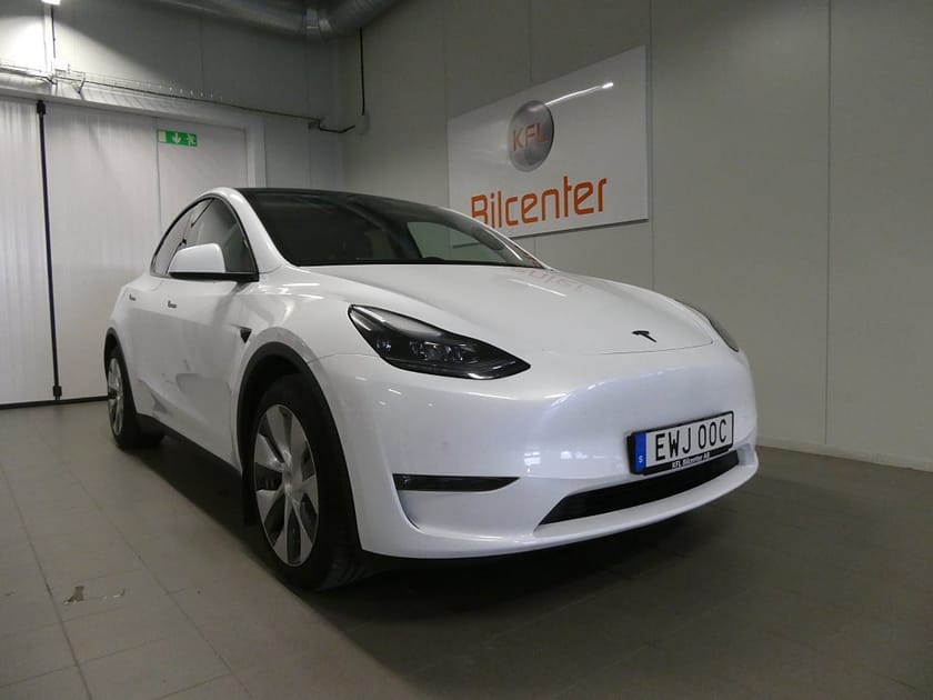 Bild 4 av Tesla Model Y Long Range AWD Drag-Kamera-Navi-Pano-SoV
