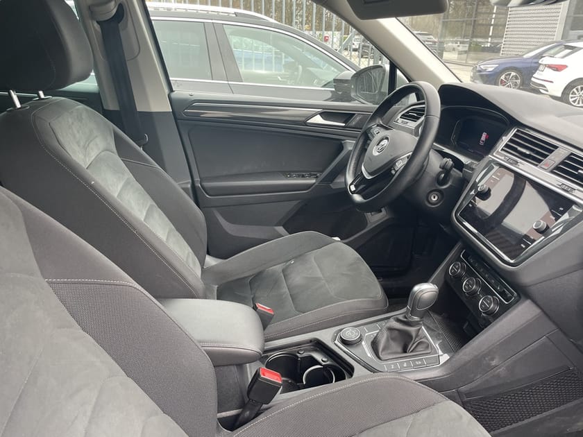 Bild 2 av Volkswagen Tiguan HIGHLINE 4MOTION 2.0 L TDI SCR 1