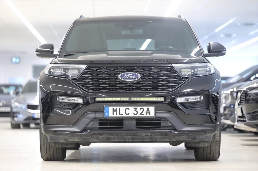 Bild 5 av Ford Explorer Plug-In Hybrid 457hk ST Line B&O Pano 360 7-Sits Drag