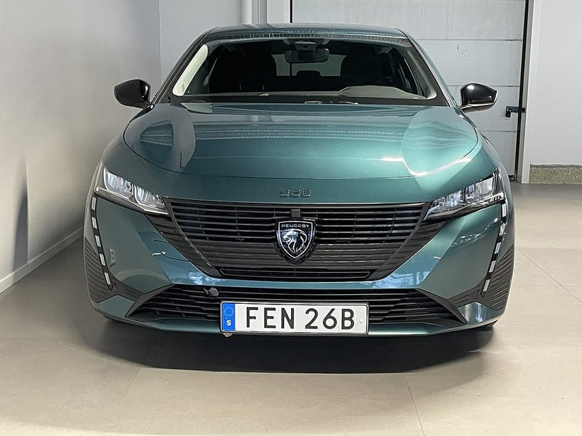 Bild 2 av Peugeot 308 SW Active pack 130 hk - Keyless start,Körfilsassistans