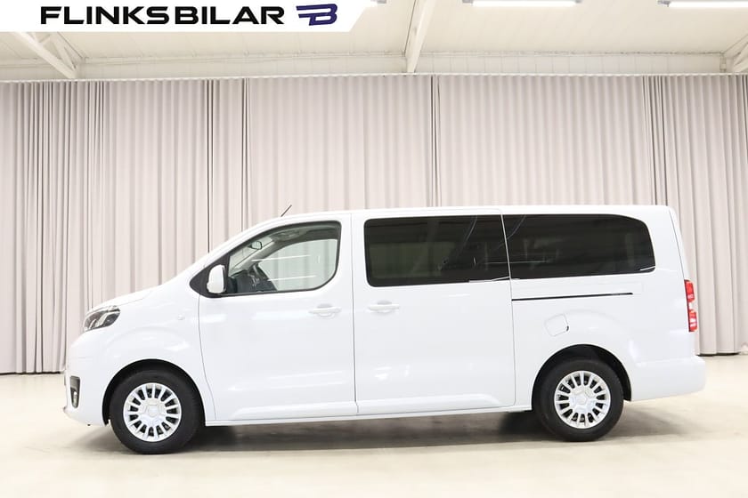 Bild 1 av Toyota Proace Verso 2.0 D-4D 144HK Lång|9-Sits|Lågmil|EnÄgare|Dubbeldörr|
