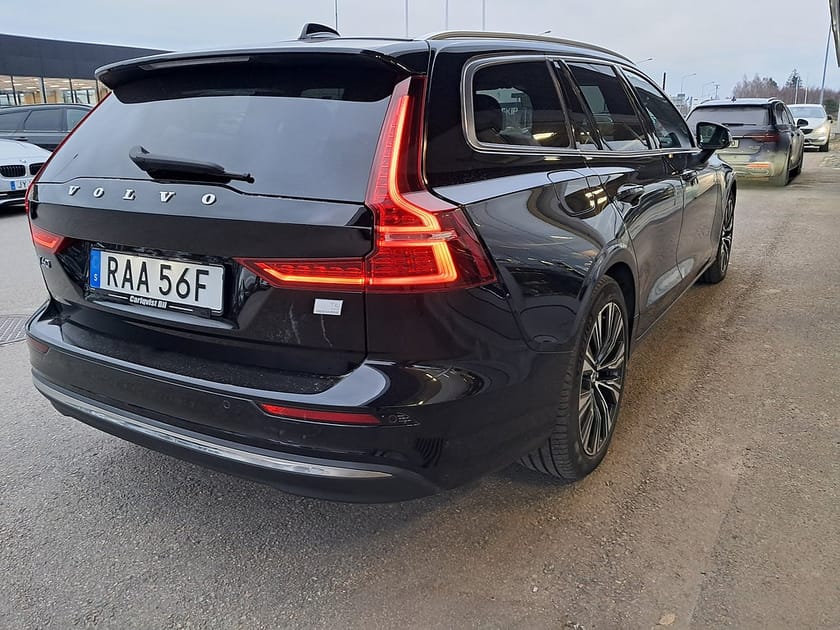 Bild 5 av Volvo V60 T6 Recharge Core Plug in AWD 350HK 4x4