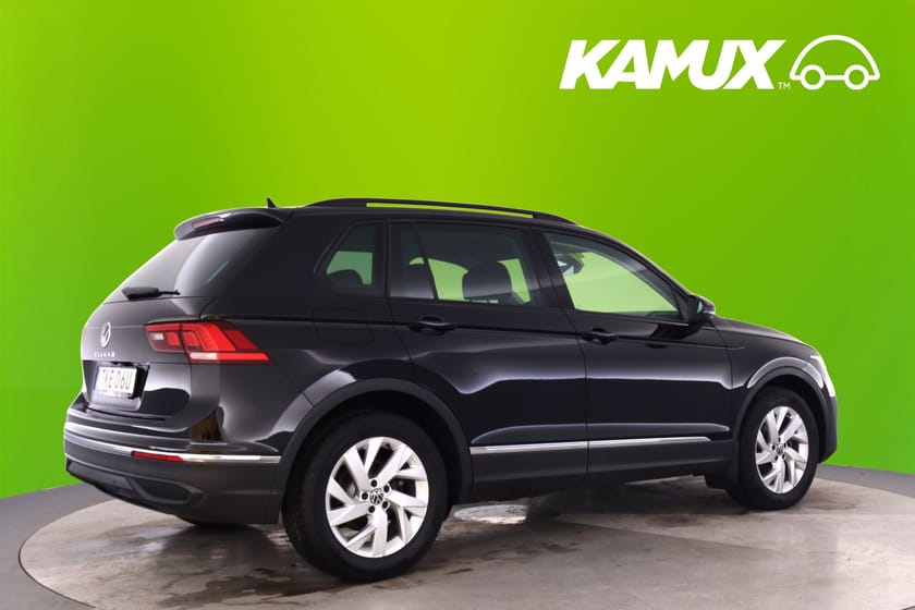 Bild 2 av Volkswagen Tiguan 1.5 TSI 150hk B-Kam Drag P-Värm CarPlay 3-Zon