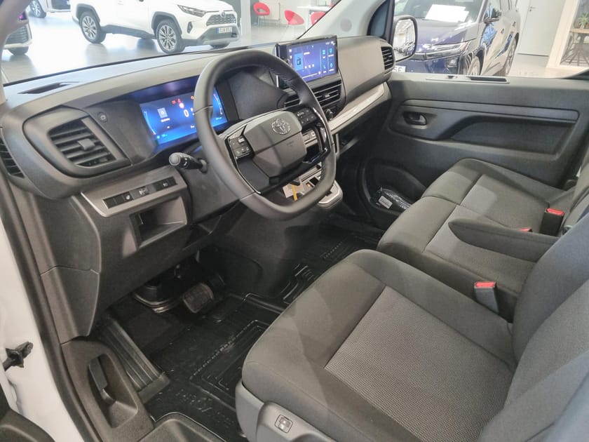 Bild 5 av Toyota Proace L2 MEDIUM 2,2D 150 HK AUTO COMFORT 2 DÖRRAR