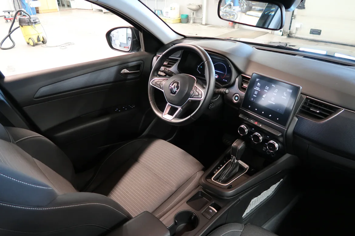 Renault Arkana E-TECH 145