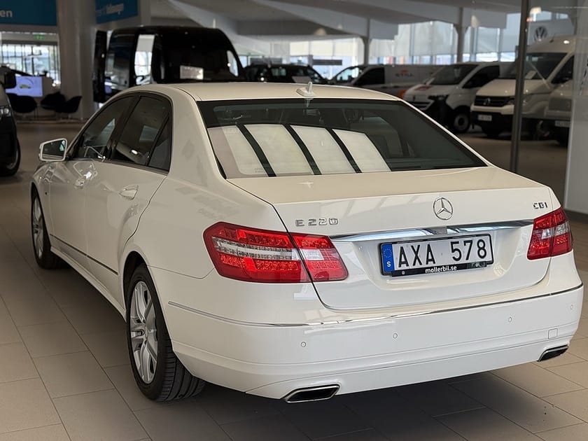 Bild 4 av Mercedes-Benz E 220 CDI BE Avantgarde 170hk Sensorer/Halvskinn